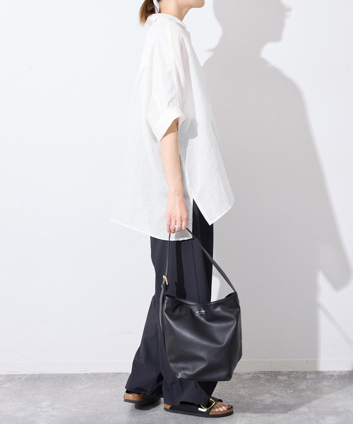 SLOBE IENA(スローブイエナ)の「《追加/シリーズあり》リネンコットンBOXシャツ(シャツ/ブラウス・レディース・ネイビー/ホワイト/ベージュ/ピンク・FREE)」の6枚目の写真