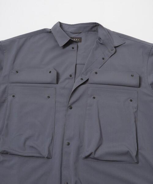 EKAL(エカル)の「『UVカット/静電気防止/イージーケア』SMOOTH WOOLYLIKE LONG-SLEEVE SHIRTS(シャツ/ブラウス・メンズ・チャコールグレー/ブラック/ブラウン・MEDIUM/LARGE)」の7枚目の写真