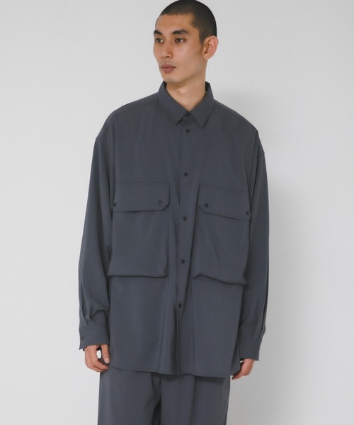 EKAL(エカル)の「『UVカット/静電気防止/イージーケア』SMOOTH WOOLYLIKE LONG-SLEEVE SHIRTS(シャツ/ブラウス・メンズ・チャコールグレー/ブラック/ブラウン・MEDIUM/LARGE)」の2枚目の写真