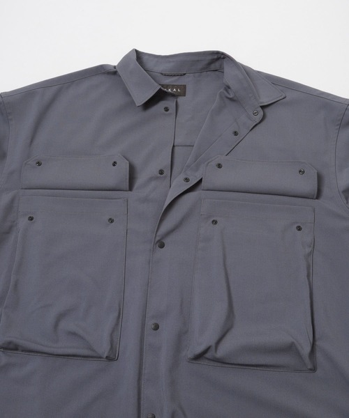 EKAL(エカル)の「『UVカット/静電気防止/イージーケア』SMOOTH WOOLYLIKE LONG-SLEEVE SHIRTS(シャツ/ブラウス・メンズ・チャコールグレー/ブラック/ブラウン・MEDIUM/LARGE)」の13枚目の写真