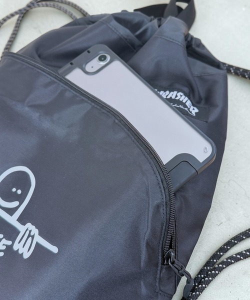 THRASHER(スラッシャー)の「THRASHER KNAPSACK SD(バックパック/リュック・レディース・ブラック×ピンク/ブラック×ホワイト・FREE)」の3枚目の写真