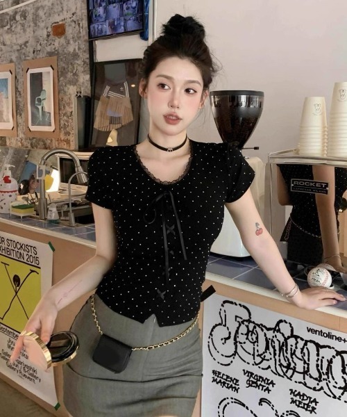 AVYL（アヴィル）の「バレエコアフロントリボンドット柄半袖タイトTシャツ（Tシャツ/カットソー・レディース・ブラック・M）」の8枚目の写真