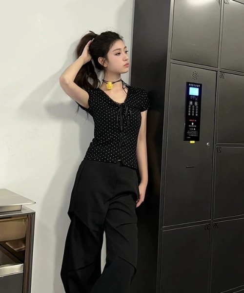 AVYL（アヴィル）の「バレエコアフロントリボンドット柄半袖タイトTシャツ（Tシャツ/カットソー・レディース・ブラック・M）」の11枚目の写真