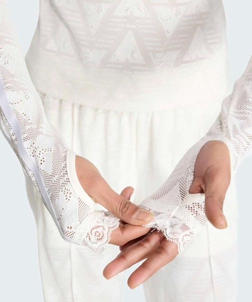 adidas（アディダス）の「レース バルドー トップ / アディダスオリジナルス adidas Originals（Tシャツ/カットソー・レディース・ホワイト・XX-LARGE/LARGE/MEDIUM/SMALL/X-LARGE）」の6枚目の写真