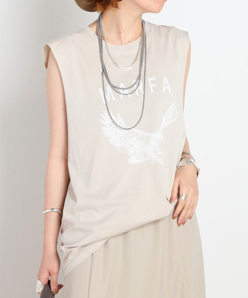 AP STUDIO(エーピーストゥディオ)の「Eagle sleeveless TEE(Tシャツ/カットソー・レディース・アイボリー/ベージュ/スミクロ・FREE)」の2枚目の写真