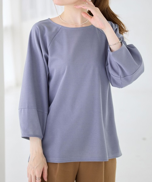 alotta(アロッタ)の「ランタンスリーブカットソー(Tシャツ/カットソー・レディース・グレイッシュベージュ/グレイッシュブルー/ブラック/ワインレッド/ネイビー・LL/M)」の4枚目の写真