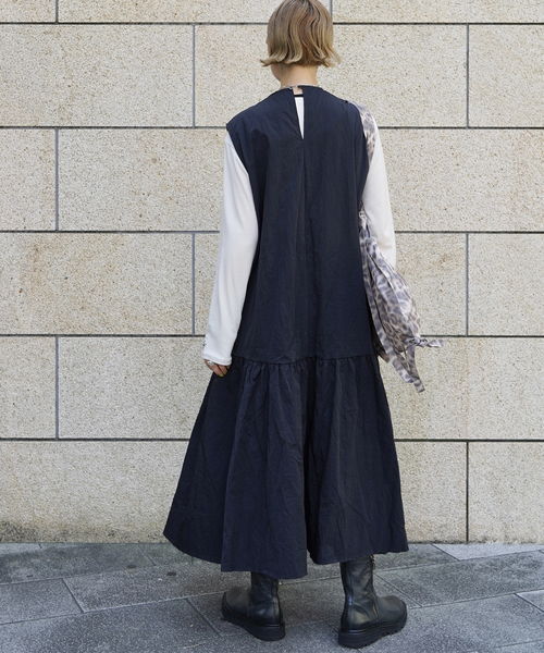 JOURNAL STANDARD LUXE(ジャーナルスタンダード ラックス)の「T's NS-OP(ワンピース・レディース・ブラック・FREE)」の3枚目の写真