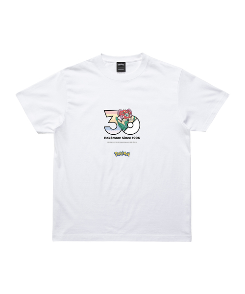 ZOZOSPOT(ゾゾスポット)の「Pokemon 30th Anniversary 1025 T-shirt 「フラージェス(あかいはな)」(Tシャツ/カットソー・レディース・ホワイト・SMALL/MEDIUM/LARGE/X-LARGE/XX-LARGE/XXX-LARGE/100cm/110cm/120cm/130cm/140cm/150cm/160cm)」の1枚目の写真