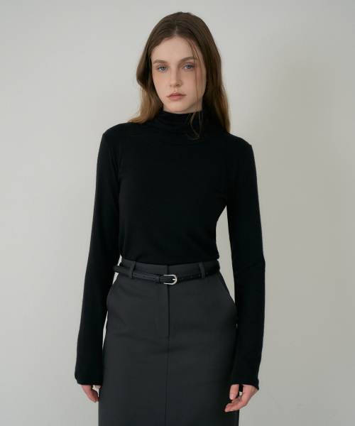 DEHEVE（デヘヴェ）の「Drape Scarf Long Sleeve [Black]（Tシャツ/カットソー・レディース・ブラック・OS）」の4枚目の写真