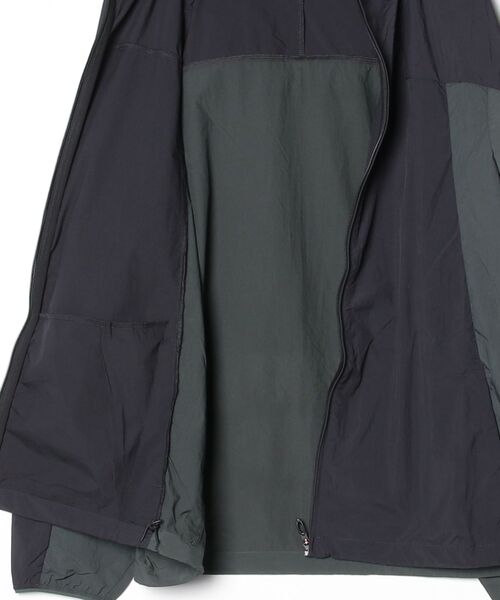 OAKLEY(オークリー)の「オークリー OAKLEY ICON S O-LIGHT DRY JACKET 1.0(ナイロンジャケット・メンズ・ブラック/オフホワイト/バーガンディー・LL/3L/M/L)」の5枚目の写真