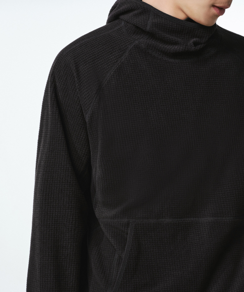MUSINSA STANDARD（ムシンサスタンダード）の「[シティレジャー] グリッドポーラフリースフード付き長袖Tシャツ [ブラック]（その他アウター・メンズ・その他・SMALL/MEDIUM/LARGE/X-LARGE/2XL）」の5枚目の写真