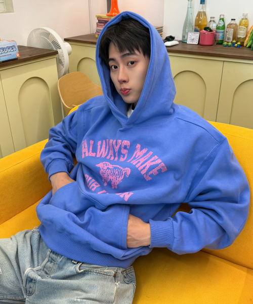 AMOU(アモウ)の「ヴィンテージ RAM パーカー ブルー(パーカー・メンズ・その他・1/2)」の3枚目の写真