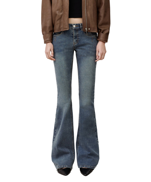 DECET WOMEN（デケット ウーマン）の「[YOONSOAP X DECET WOMAN] Stitch Pocket Low Rise Slim Flared Jeans DCWPT036BLUE（デニムパンツ・レディース・その他・LARGE/MEDIUM/SMALL/X-SMALL）」の2枚目の写真