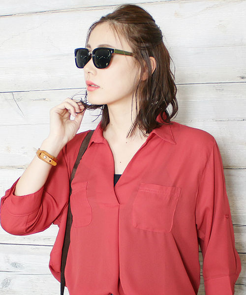 reca(レカ)の「7分袖スキッパーシフォンシャツ(シャツ/ブラウス・レディース・ブラック/カーキ/レッド/オフホワイト・M)」の4枚目の写真