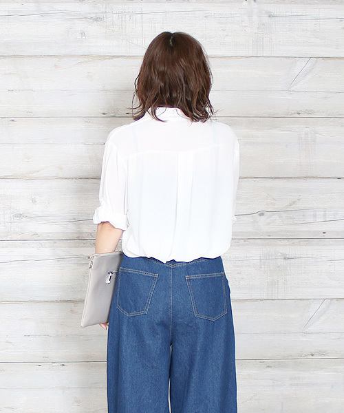 reca(レカ)の「7分袖スキッパーシフォンシャツ(シャツ/ブラウス・レディース・ブラック/カーキ/レッド/オフホワイト・M)」の21枚目の写真