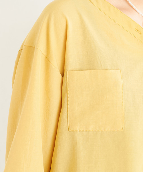 un dix cors（アンディコール）の「デコルテシャツブラウス（シャツ/ブラウス・レディース・ブルー/ホワイト/イエロー・ﾌﾘ-）」の13枚目の写真