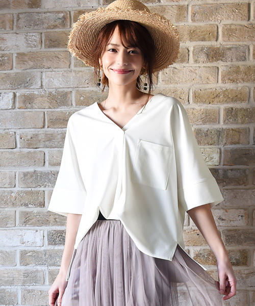Luz Llena (philter)(ラズレナ フィルター)の「ジョーゼット・ドルマン半袖ブラウス(シャツ/ブラウス・レディース・オフホワイト/ネイビー/ピンク/ブラック/カーキ・MEDIUM)」の2枚目の写真