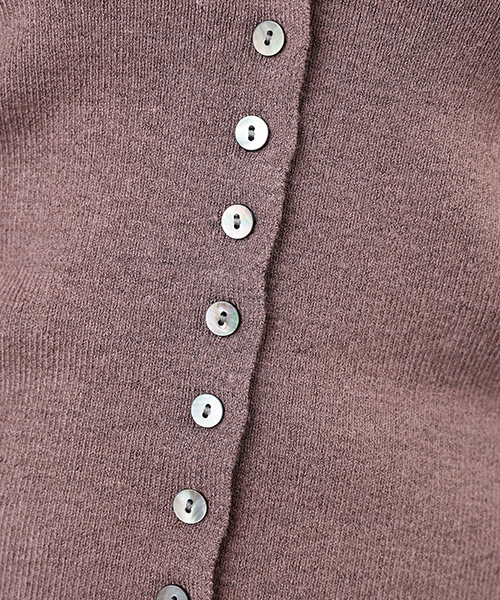 RIVE DROITE（リヴドロワ）の「2way釦付Vネックニット（ニット/セーター・レディース・ブラック/グレー/ベージュ・FREE）」の11枚目の写真