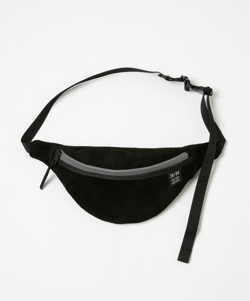 20/80（テゥエンティーエイティー）の「【20/80】トゥエンティーエイティー/COW SUEDE  WAIST BAG（ボディバッグ/ウエストポーチ・メンズ・ブラック/ブラウン/ブラック系その他/ライトグレー・FREE）」の2枚目の写真