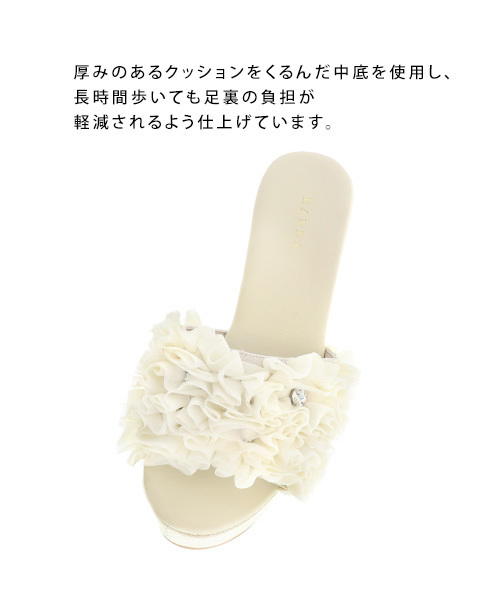 RANDA（ランダ）の「【足にフィットするよう履き心地を追求】フリル×ビジューウェッジサンダル（サンダル・レディース・アイボリー/ブラック/ピンク・S/M/L/LL）」の9枚目の写真