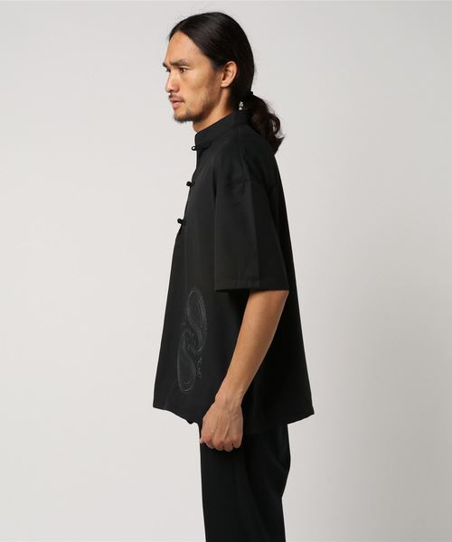 NOT CONVENTIONAL（ノットコンベンショナル）の「NOTCONVENTIONAL/china pullover（シャツ/ブラウス・メンズ・ブラック/ベージュ・FREE）」の3枚目の写真