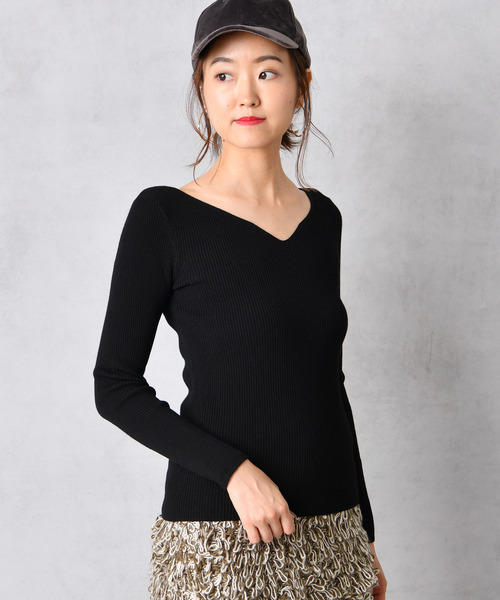 DouDou（ドゥドゥ）の「リブゆるVニット（ニット/セーター・レディース・ブラック/ブラウン/オフホワイト/グレイッシュベージュ/レッド/ブルー・FREE）」の22枚目の写真