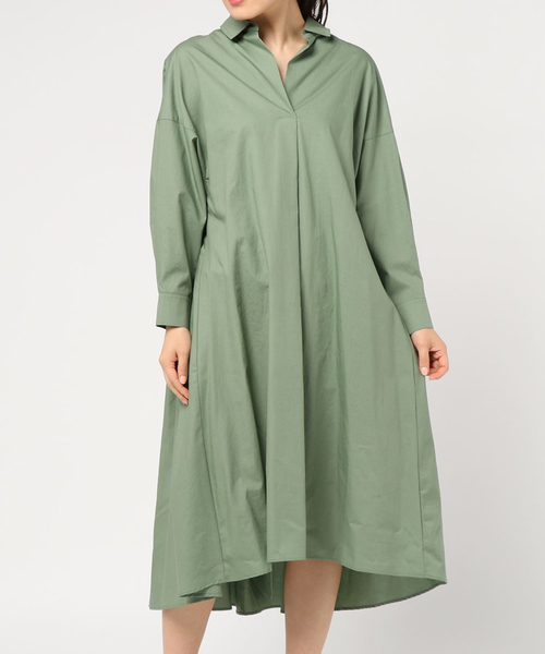 And A（アンドエー）の「And A アンドエー / オープンカラーVネック スキッパーロングワンピース シャツワンピース（ワンピース・レディース・ベージュ/オフホワイト/カーキ・1）」の3枚目の写真