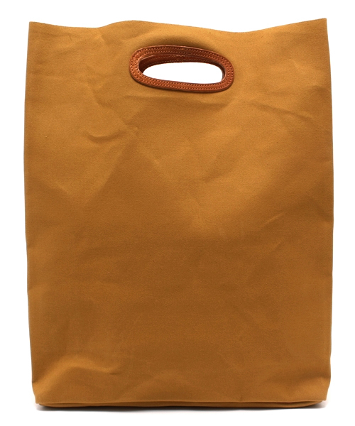 SHIPS（シップス）の「AMIACALVA: 【SHIPS別注】ペーパー バッグ■（クラッチバッグ・メンズ・ネイビー/ベージュ/キャメル/グリーン/ダークブルー/その他/ブルー/ホワイト/ブラック・ONE SIZE）」の15枚目の写真