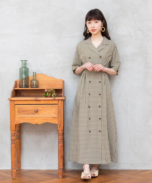 Cheek（チーク）の「チェックダブルブレスト開襟ワンピース
