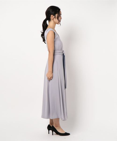 LADYMADE(レディメイド)の「スリットショルダーロングドレス(オケージョン)(ドレス・レディース・グリーン系その他/ラベンダー/ブラック・FREE)」の4枚目の写真