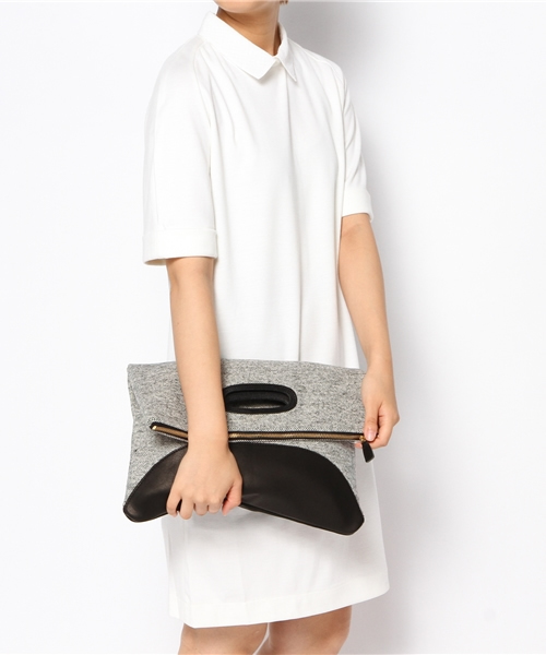 SHIPS for women（シップスフォーウィメン）の「 【CLASSY.12月号掲載】MORMYRUS: コットン×レザー 2WAYクラッチ（クラッチバッグ・レディース・ナチュラル/ブラック・ONE SIZE）」の11枚目の写真