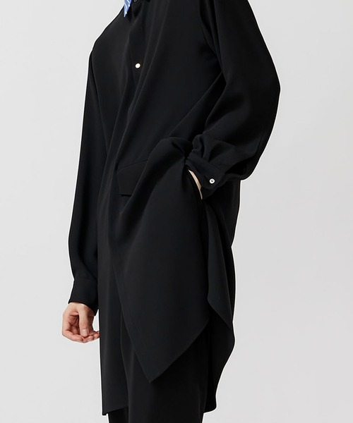 CULLNI(クルニ)の「STUDIOUS別注 クレリックロングシャツ(シャツ/ブラウス・メンズ・ブラック/ベージュ/グリーン・1/2)」の18枚目の写真