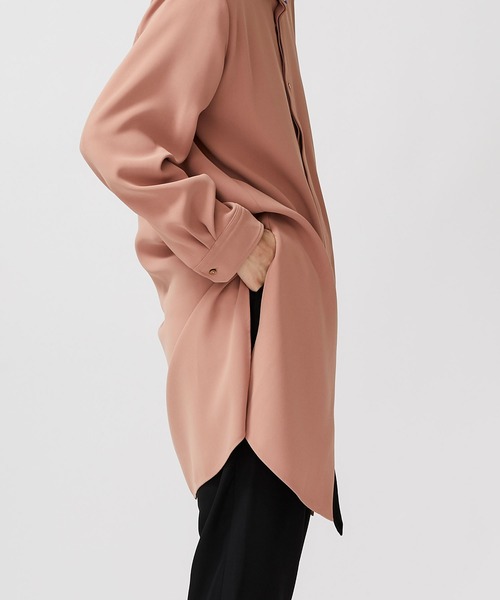 CULLNI(クルニ)の「STUDIOUS別注 クレリックロングシャツ(シャツ/ブラウス・メンズ・ブラック/ベージュ/グリーン・1/2)」の11枚目の写真