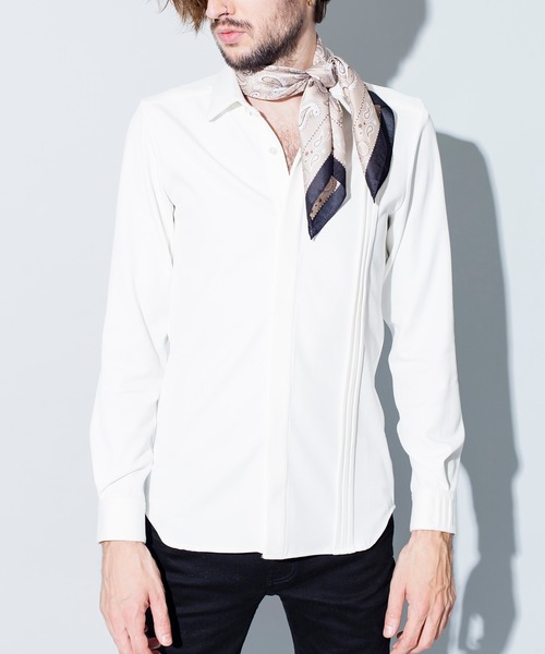 NO ID.(ノーアイディ)の「【NO ID.】Gradation Bandana Scarf / グラデーション バンダナ スカーフ(バンダナ/スカーフ・メンズ・ベージュ/ネイビー/ブラウン・ONE SIZE)」の4枚目の写真