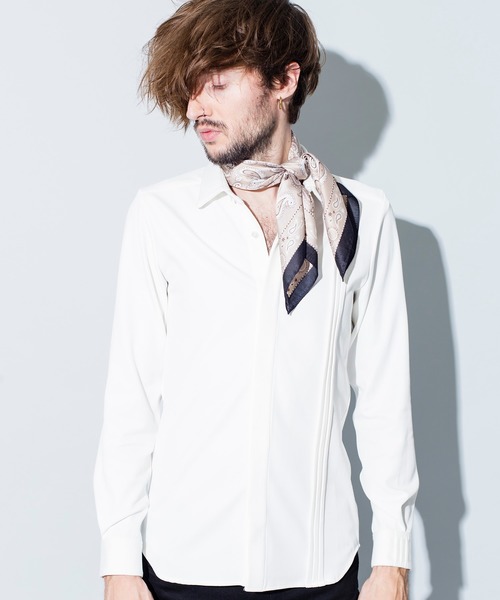 NO ID.(ノーアイディ)の「【NO ID.】Gradation Bandana Scarf / グラデーション バンダナ スカーフ(バンダナ/スカーフ・メンズ・ベージュ/ネイビー/ブラウン・ONE SIZE)」の10枚目の写真