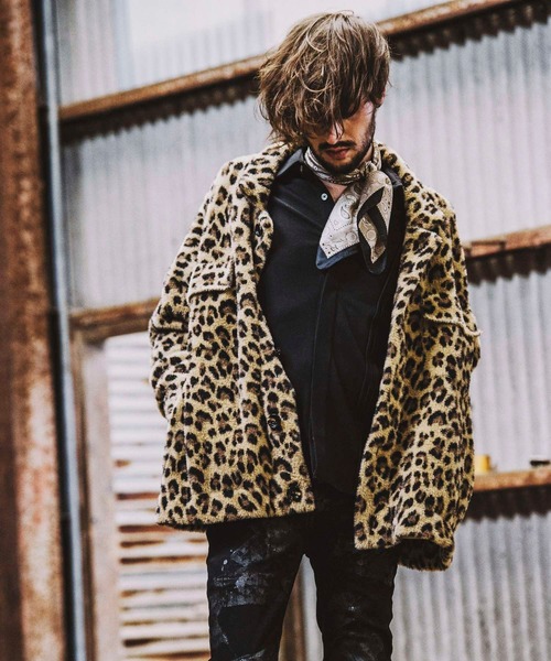 NO ID.(ノーアイディ)の「【NO ID.】Gradation Bandana Scarf / グラデーション バンダナ スカーフ(バンダナ/スカーフ・メンズ・ベージュ/ネイビー/ブラウン・ONE SIZE)」の14枚目の写真