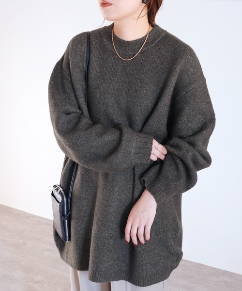 reca（レカ）の「柔らかく、もちもちの着心地！ビッグシルエットボリュームニット（ニット/セーター・レディース・ベージュ/ラベンダー/杢グレー/オフホワイト/ブルー系その他/ミント/オートミール/パープル/マスタード/チャコールグレー/ライトイエロー/グリーン系その他・FREE）」の3枚目の写真