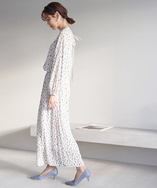 ROPE' PICNIC(ロペピクニック)の「【一部店舗限定】【Mon E’toile】ボウタイブラウス(シャツ/ブラウス・レディース・チャコールグレー/ベージュ・38)」の13枚目の写真