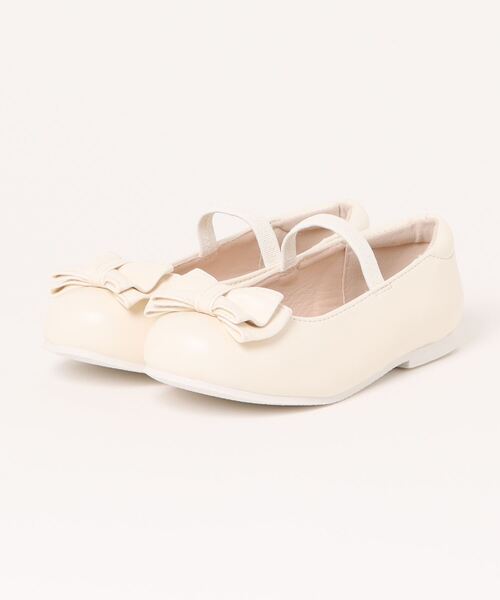 Catherine Cottage（キャサリンコテージ）の「ゴムストラップリボンシューズ（バレエシューズ・キッズ・ブラック/ブラック系その他/シルバー/オフホワイト・20/17/19/14/21/18）」の6枚目の写真