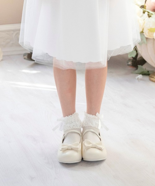 Catherine Cottage（キャサリンコテージ）の「ゴムストラップリボンシューズ（バレエシューズ・キッズ・ブラック/ブラック系その他/シルバー/オフホワイト・20/17/19/14/21/18）」の9枚目の写真