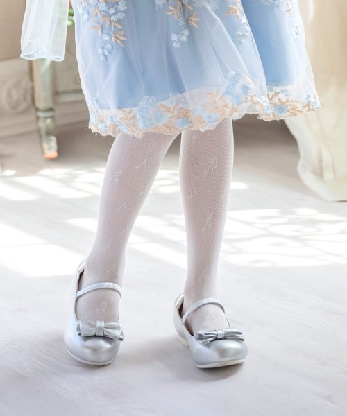 Catherine Cottage（キャサリンコテージ）の「ゴムストラップリボンシューズ（バレエシューズ・キッズ・ブラック/ブラック系その他/シルバー/オフホワイト・20/17/19/14/21/18）」の8枚目の写真