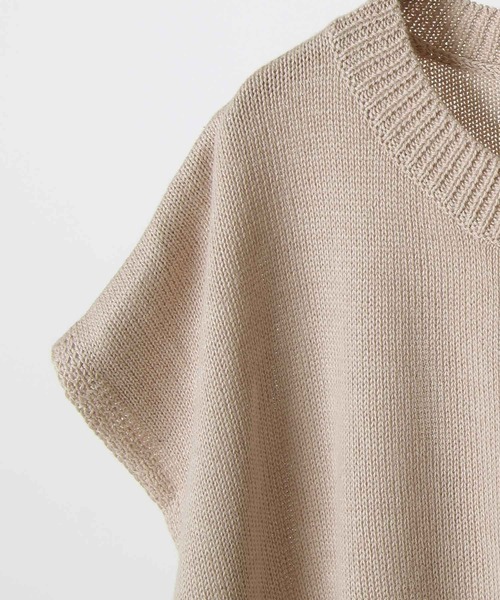 NILWAY（ニルウェイ）の「バタフライ刺繍サイドベルトニットベスト（ベスト・メンズ・ブラック/グレイッシュベージュ・MEDIUM/LARGE）」の6枚目の写真