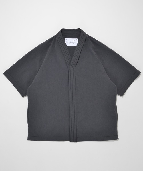 SUPERTHANKS（スーパーサンクス）の「ステッチポイントノーカラーシャツカーデ■セットアップ対応■(ユニセックス)（シャツ/ブラウス・メンズ・ブラック/ネイビー/グレー/レオパード・S/M/L）」の3枚目の写真