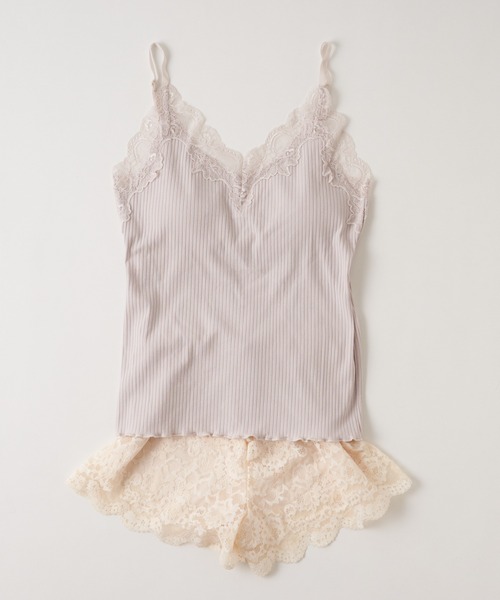 Chico（チコ）の「【SALON by Chico限定】レピュールテレコレースキャミ（キャミソール・レディース・アイボリー/ライトグレー/ミント/ブラック/サーモンピンク・FREE）」の8枚目の写真