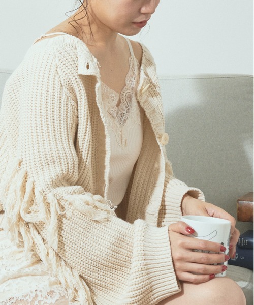 Chico（チコ）の「【SALON by Chico限定】レピュールテレコレースキャミ（キャミソール・レディース・アイボリー/ライトグレー/ミント/ブラック/サーモンピンク・FREE）」の22枚目の写真