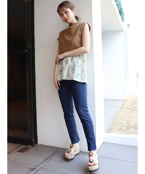 MURUA(ムルーア)の「ブラーフラワーレイヤードトップス(ニット/セーター・レディース・ブラック/ベージュ・FREE)」の9枚目の写真