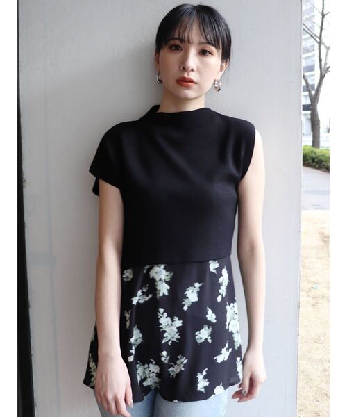 MURUA(ムルーア)の「ブラーフラワーレイヤードトップス(ニット/セーター・レディース・ブラック/ベージュ・FREE)」の10枚目の写真