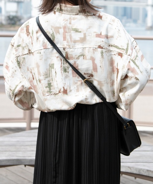 PairPair（ペアペア）の「アソートペイントルーズシャツ(ユニセックス)（シャツ/ブラウス・メンズ・ブルー/アイボリー/ブラウン系その他・FREE）」の4枚目の写真