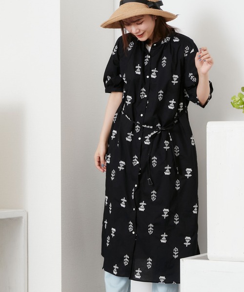 POU DOU DOU（プードゥドゥ）の「ボタニカル刺繍ワンピース（ワンピース・レディース・アイボリー/ブラック/ブルー・3）」の5枚目の写真