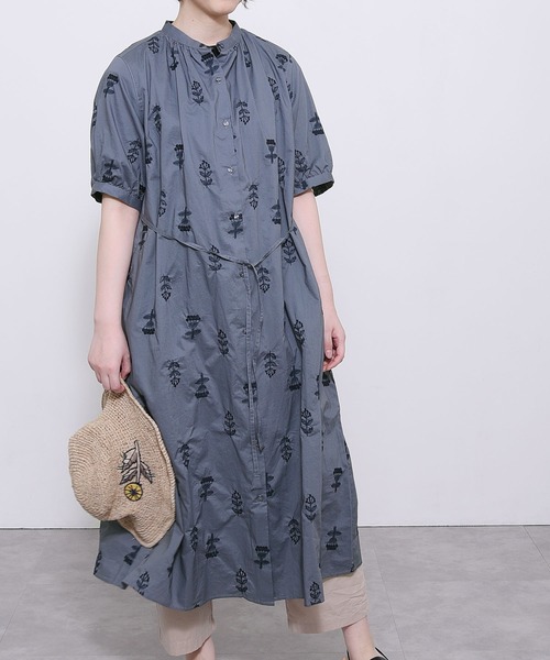 POU DOU DOU（プードゥドゥ）の「ボタニカル刺繍ワンピース（ワンピース・レディース・アイボリー/ブラック/ブルー・3）」の16枚目の写真